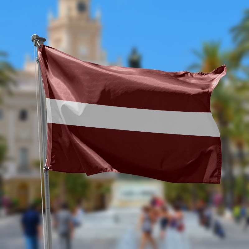 bandera de letonia